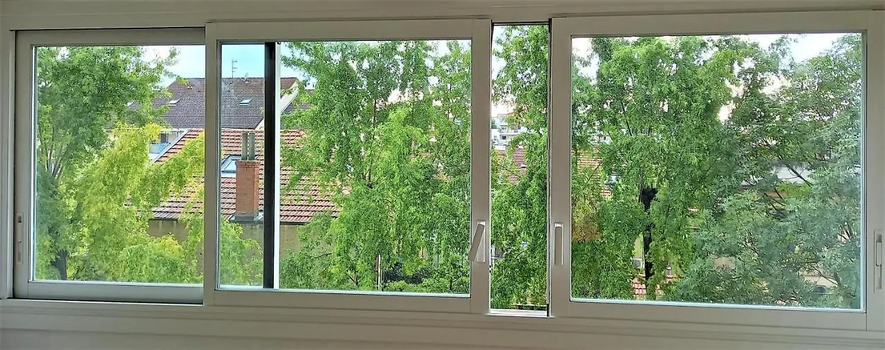 Magnifique Cocon - Metro A Republique - 2 Belles Chambres Avec Dressings - Wifi Gratuit - Netflix - Au Calme Absolu - Lumineux - Jardin Arbore Partage Dans La Residence Villeurbanne Appartement